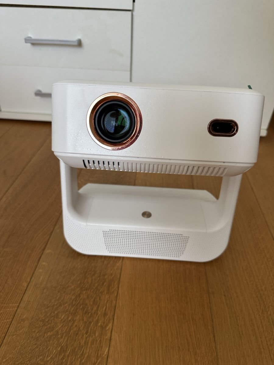 Proiettori: Portable Smart Projector with Android OS s & screen – Usato da Gattikon venduto da Sarahs_Schatzkammer