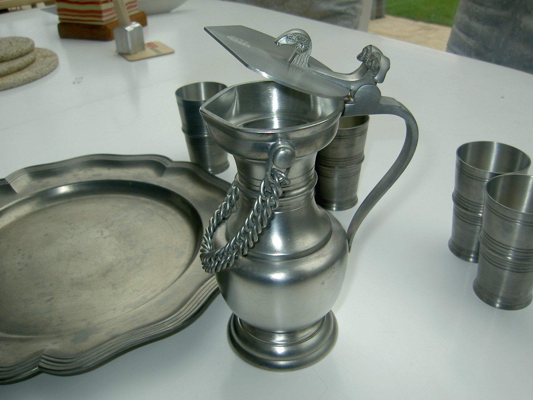 Alessi Set di piatti: Zinn Becher Set – Usato da Niederurnen venduto da Viragoxv 1
