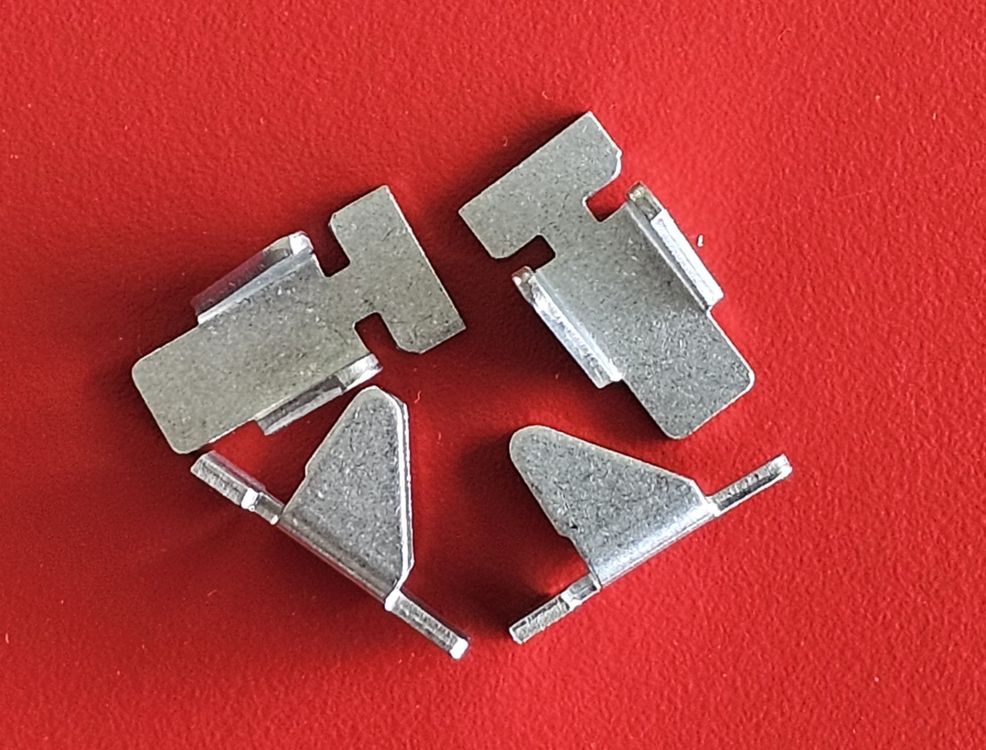 Bodenträger vernickelt Bohr- 5 mm