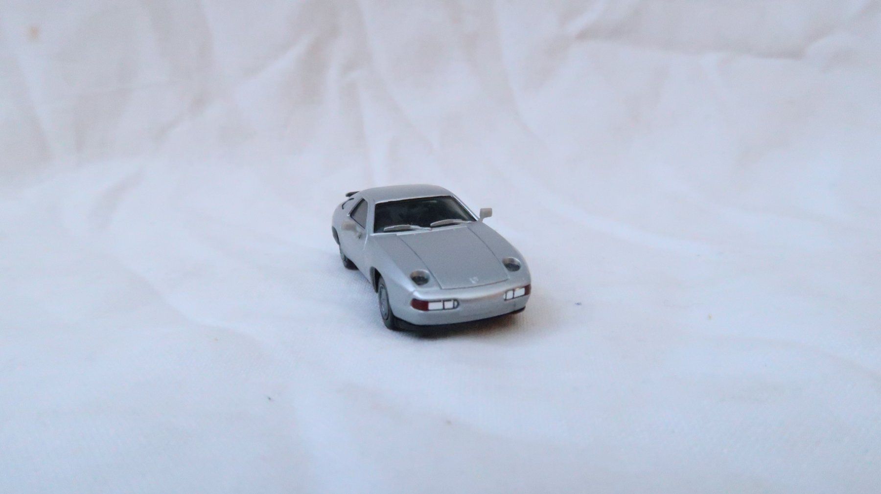 Porsche Modellautos: Herpa Porsche 928 S4 – Gebraucht aus Muttenz von Laeckerlihamschter 4