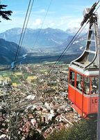 CHUR Luftseilbahn Brambrüesch gegen das Rheintal