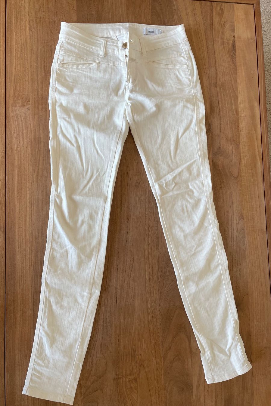 Closed Jeans: CLOSED Jeans weiss 28 NEU! – Usato da Pully venduto da Surflime 1