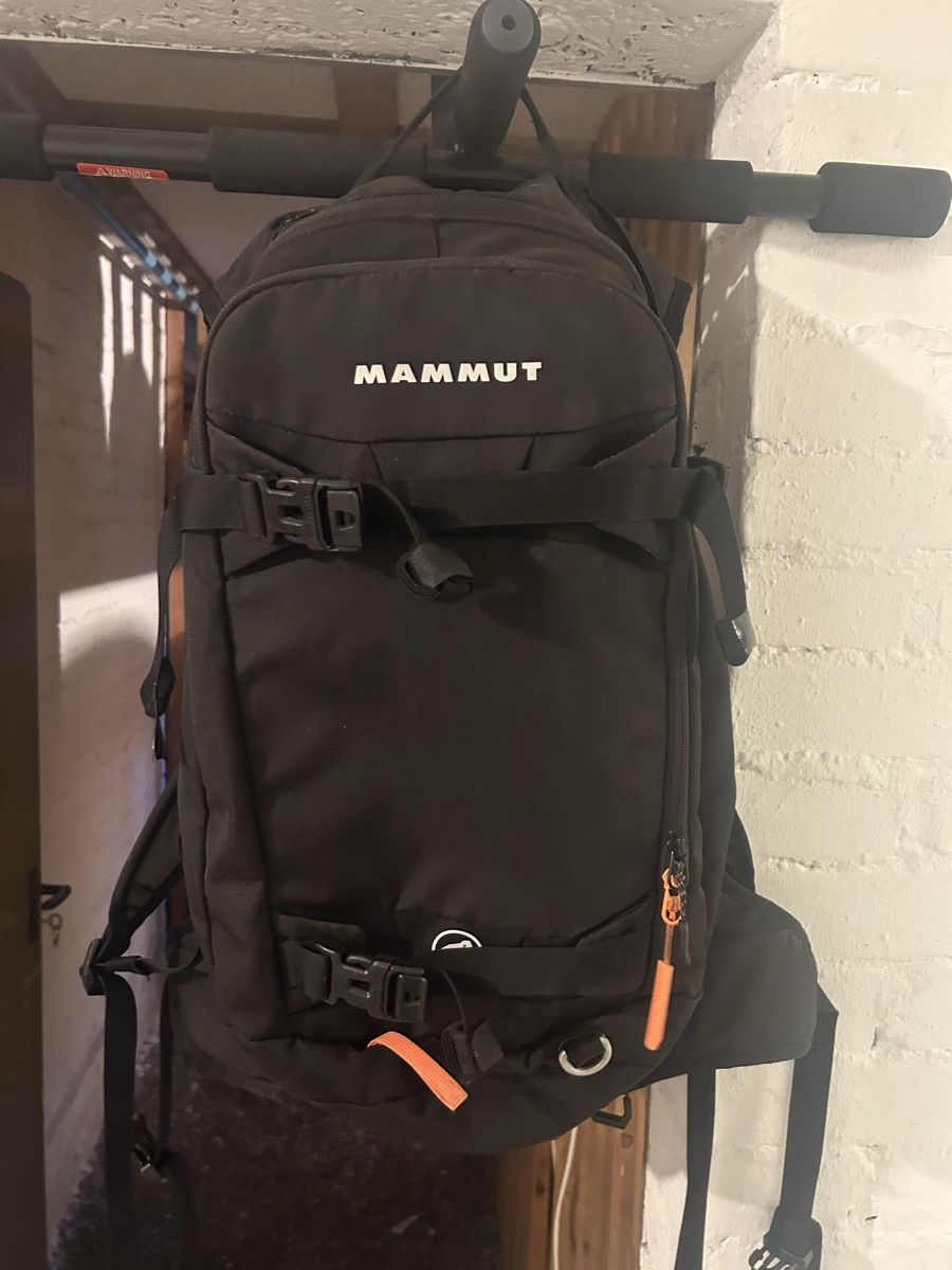 Mammut Rucksäcke: Mammut Nirvana 25 – Gebraucht aus Chur von williwild