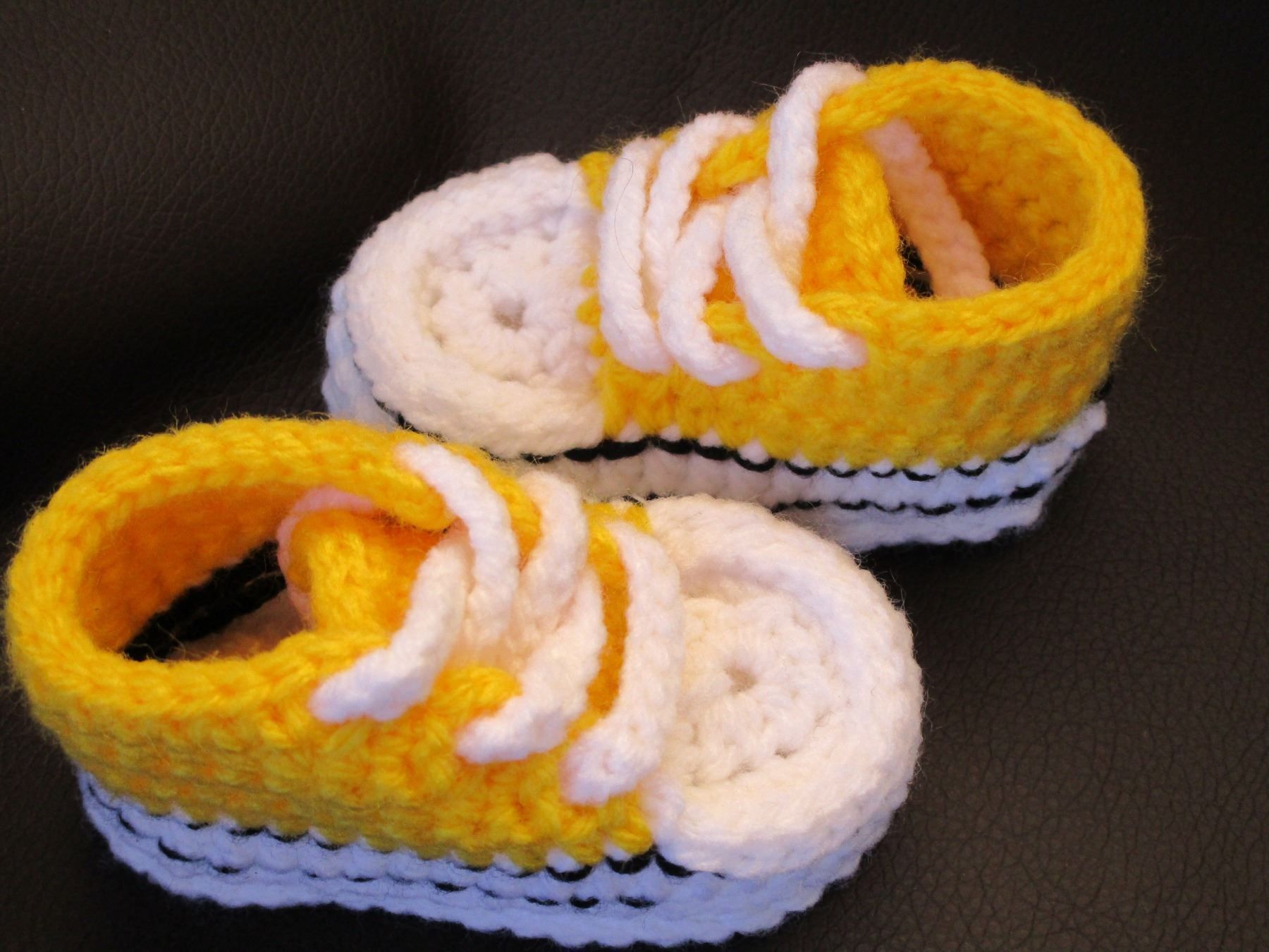 Calze per bambini: Babyschuhe Hand gehäkelt (10cm) – Nuovo (secondo la descrizione) da Leuk Stadt venduto da Simone_RZ 2