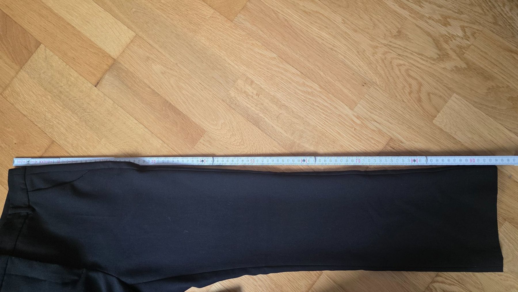 Pantaloni: Hose – Usato da Dübendorf venduto da Jolenia 4