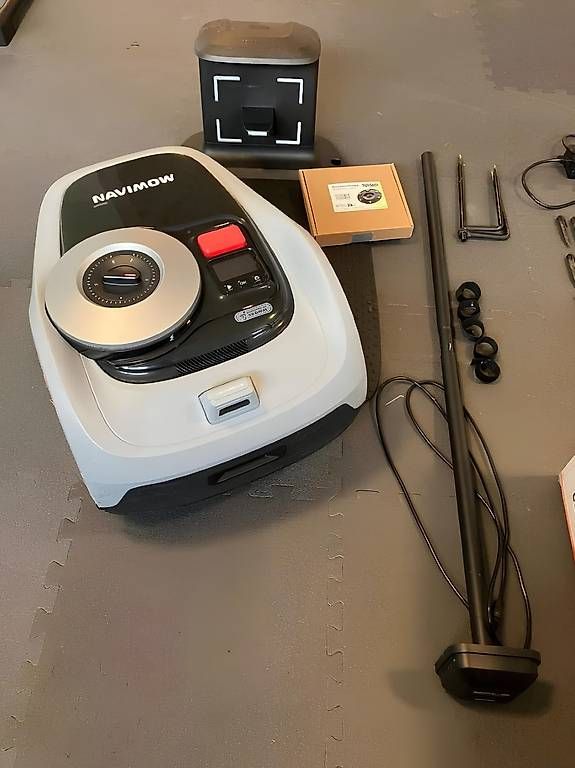 Tondeuses à gazon: Rasenroboter – D'occasion à Zürich par rac_jpy8 3