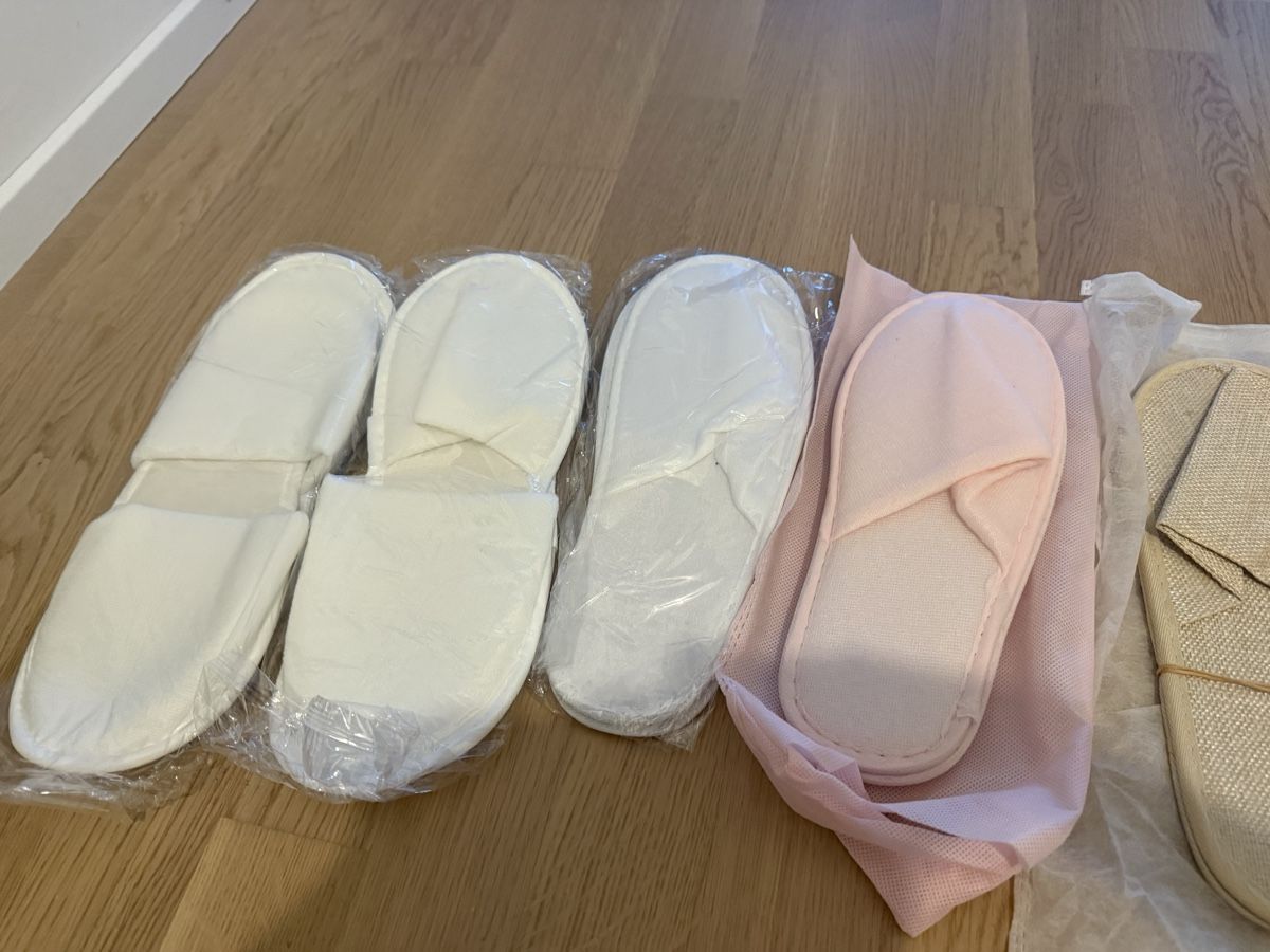 Chaussures hommes: New 9 Slippers set various colours new condition – Neuf avec emballage d'origine à Dübendorf par zhe_69pd 3