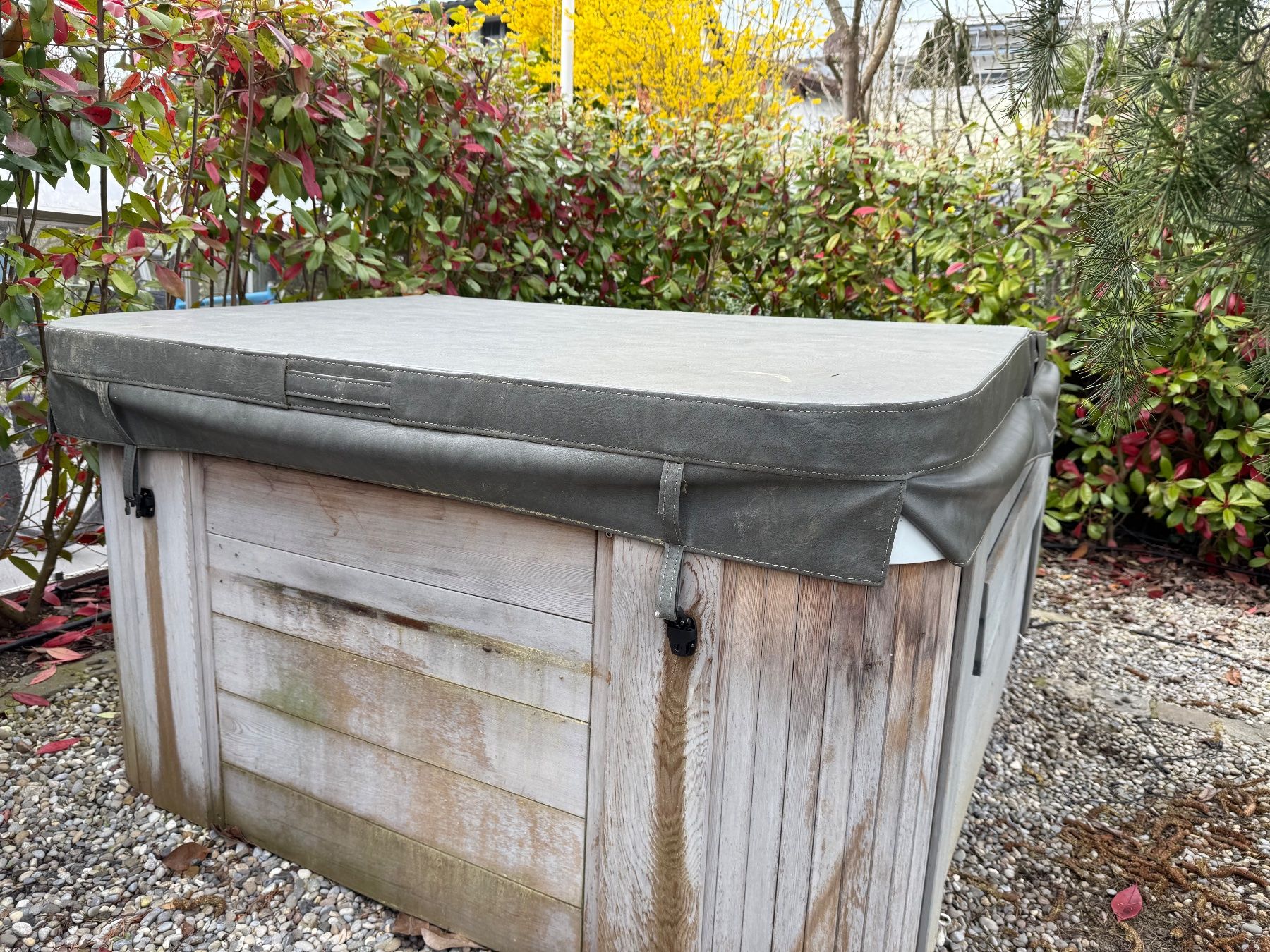 Whirlpool: Starline Whirlpool Melbourne – Gebraucht aus Rothenburg von  6