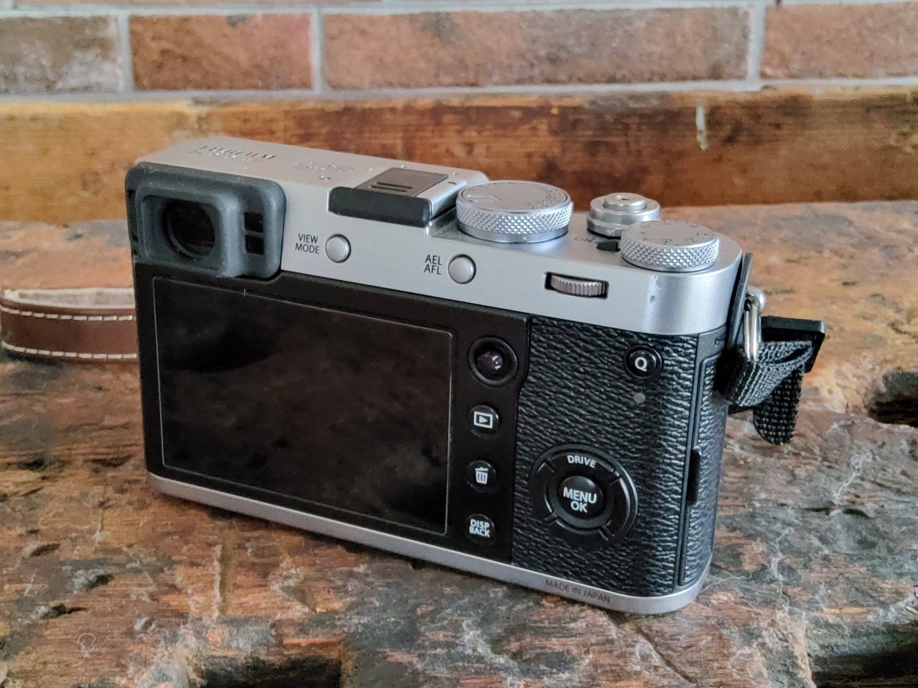 Fujifilm Kamera: Fujifilm X100F + objectif macro/grand angle – Gebraucht aus SION von Atelierjack 5