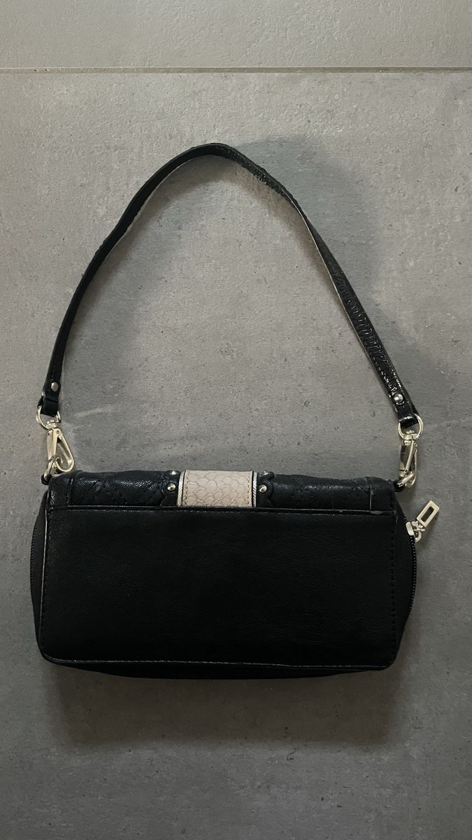 Guess Portemonnaie: Guess Wallet Handbag Black – Gebraucht aus Cortaillod von seba15 1