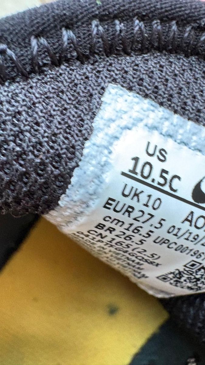 Nike Scarpe per ragazzi: Nike Schuhe Air Gr. 27.5 – Usato da Ostermundigen venduto da katant 2
