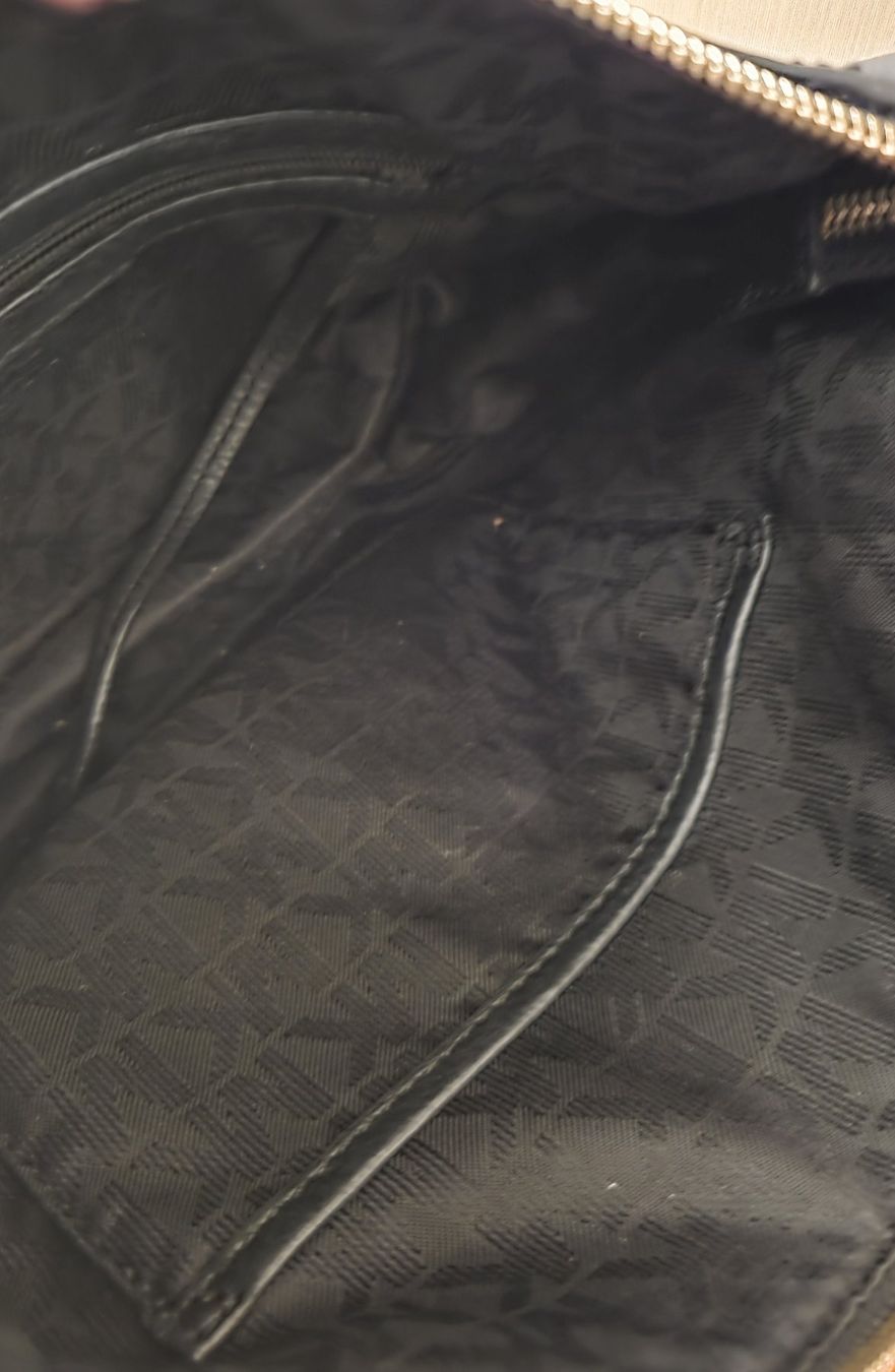 Michael Kors Taschen für Damen: Original Michael Kors Umhängetasche, schwarz – Gebraucht aus Wädenswil von Vegas65 4