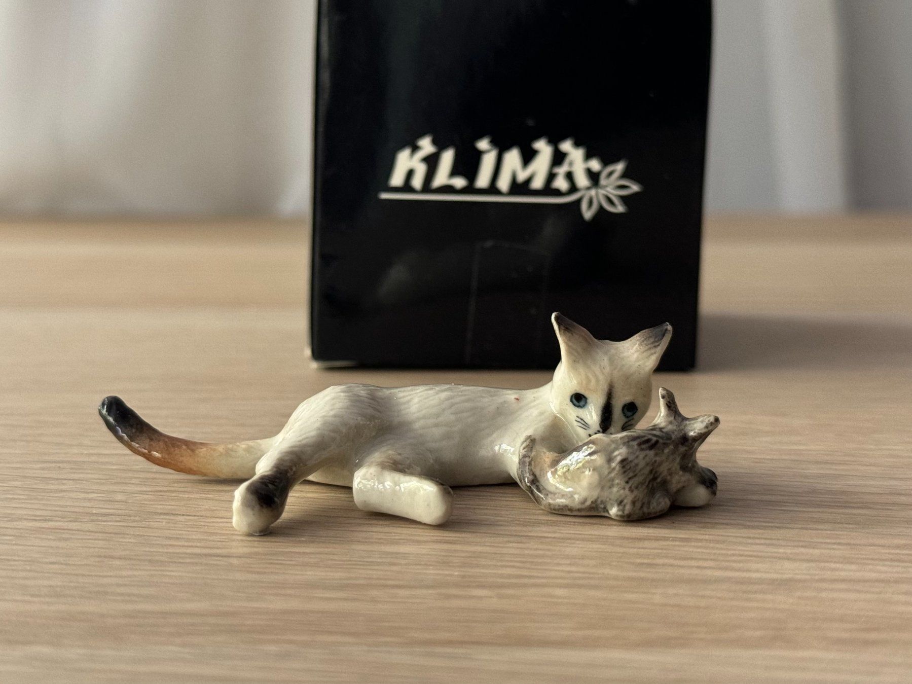Statuette: Chat porcelaine - Klima - statuette – Usato da Genève venduto da Reveur