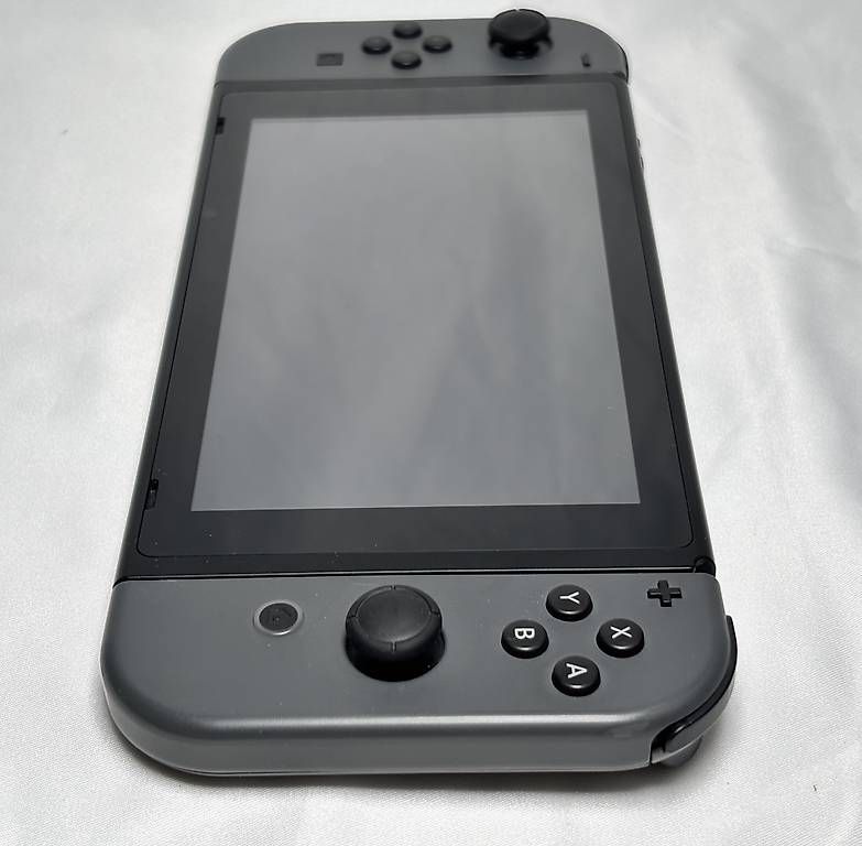Nintendo Consoles: Nintendo Switch Console + Animal Crossing – D'occasion à Gordola par kar_gy5g 3
