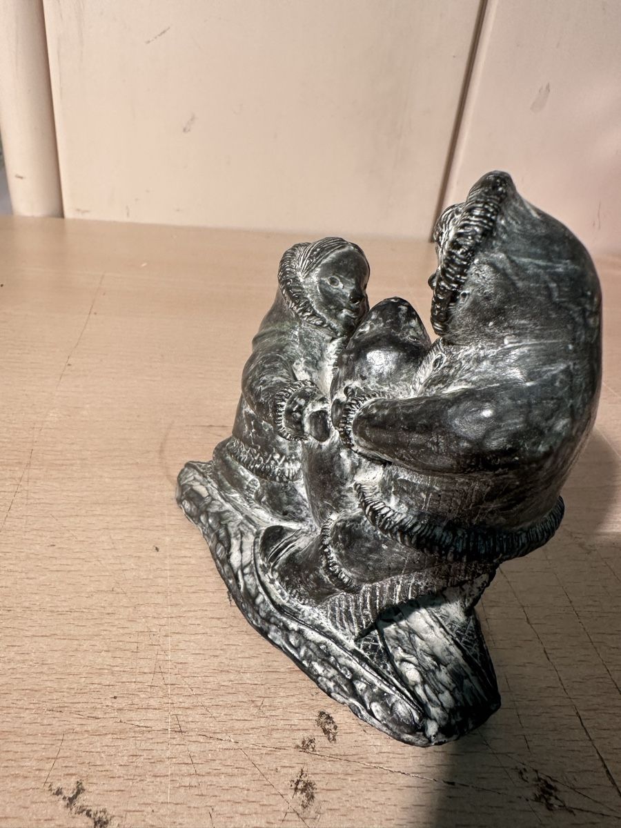 Statuette: Sculpture Inuit "A Wolf Original", fait à la main, Canada – Usato da Lausanne venduto da artnouveau04 6