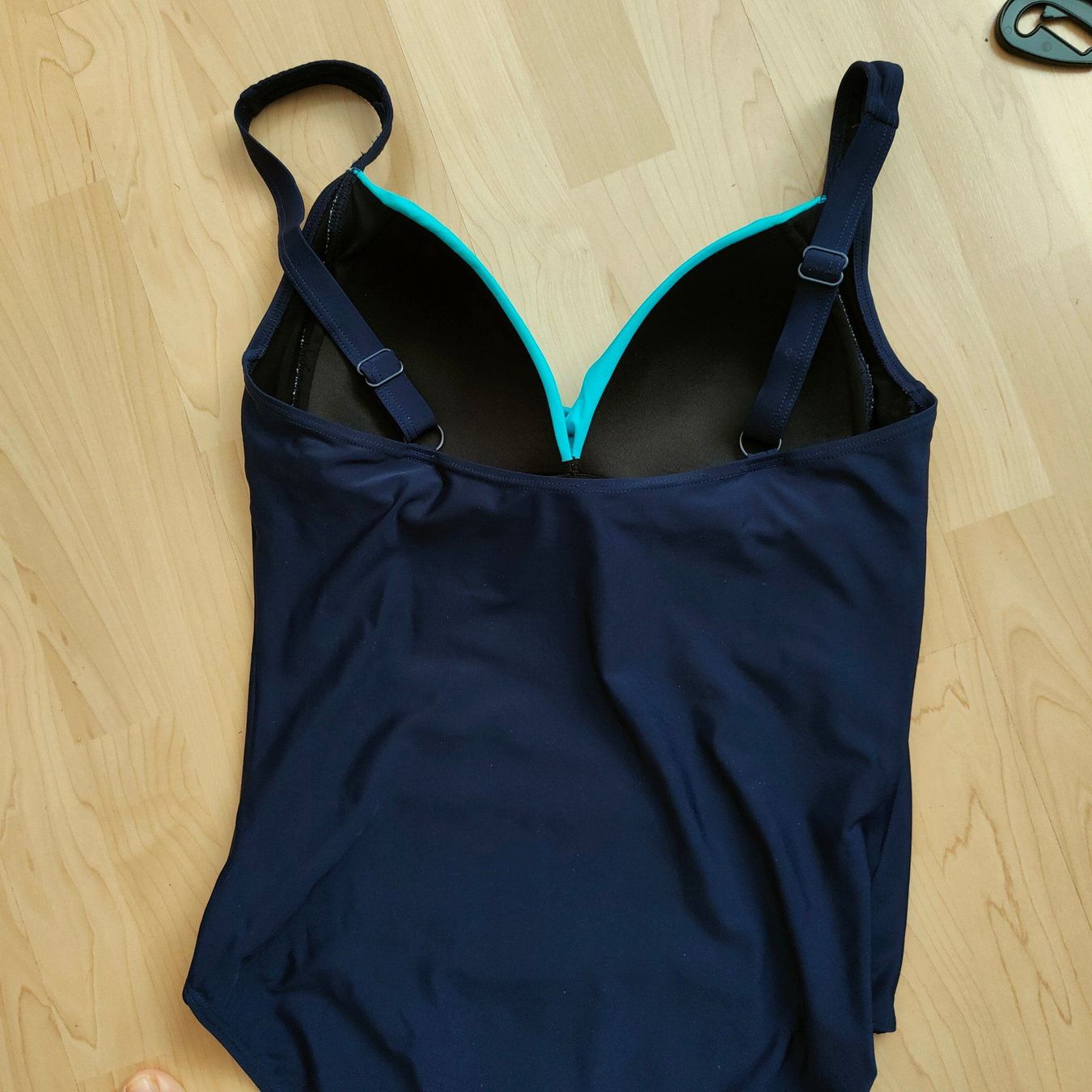 Badekleider & Bikinis: Badeanzug Gr. 46B Fr. 15.- – Gebraucht aus Lohn SH von flyerc9 3