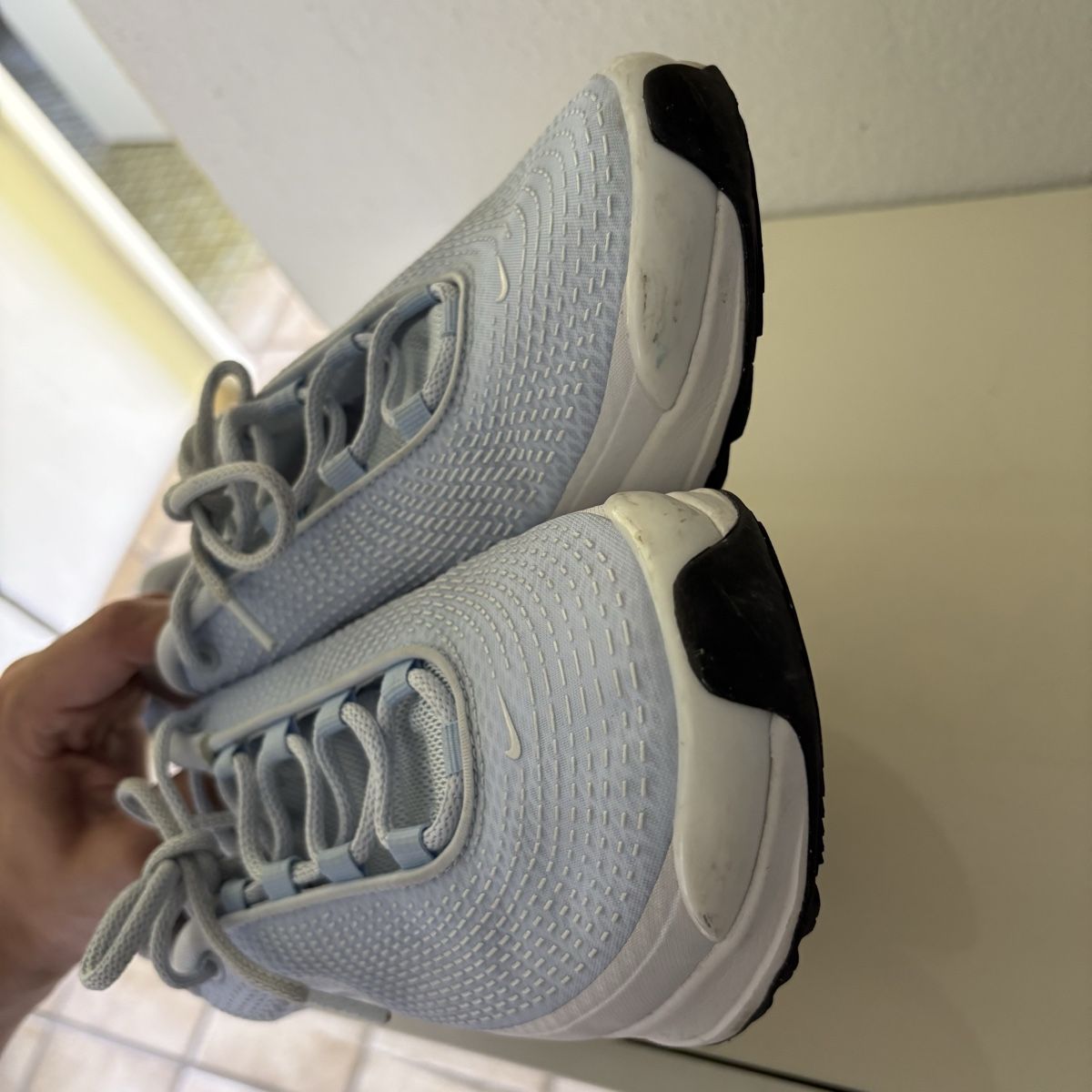 Nike Scarpe da uomo: Nike Air Max DN Wmns – Usato da Winterthur venduto da LaBodega 8
