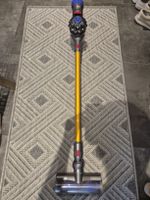Dyson Staubsauger V8 Akku ohne Funktion (Akku lädt nicht)