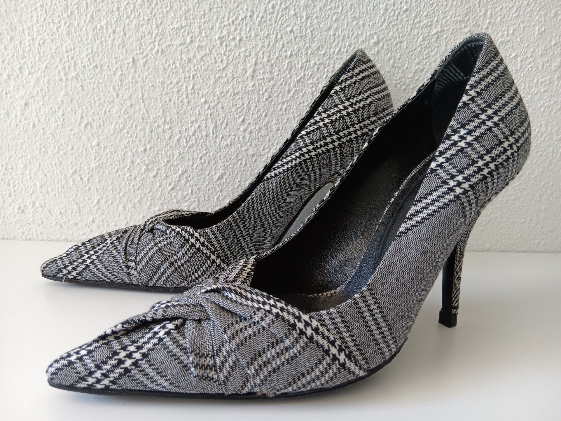 Maje Damenschuhe: MAJE Chaussures / Schuhe pointure / Nummer 36 – Gebraucht aus Cossonay-ville von Super-Price-Quality 2