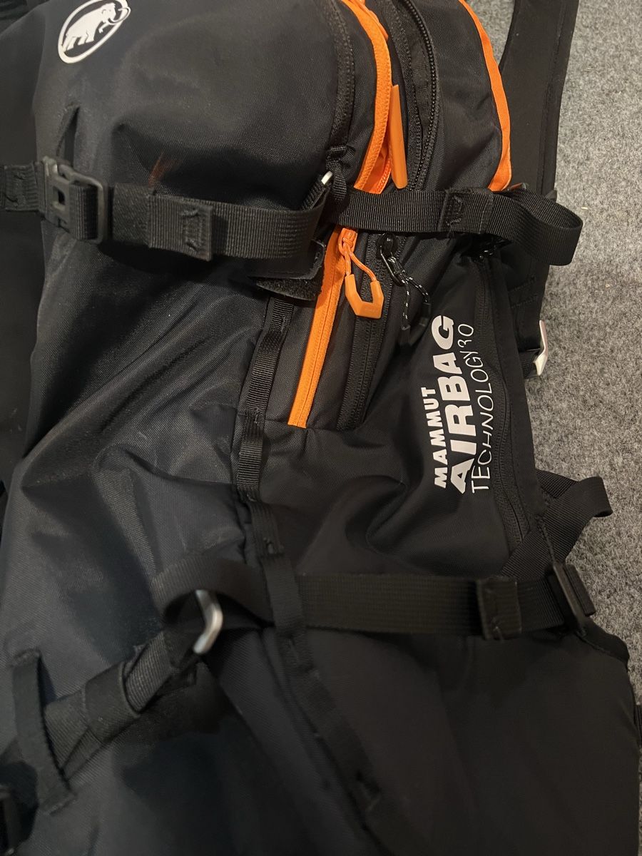 Mammut Sacs à dos: Mammut airbag backpack – D'occasion à Pontresina par cli_g8qv 2