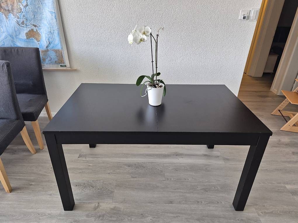 Tavoli: Table IKEA BJURSTA noire extensible  – Usato da Neuchatel venduto da Ruben_San 2