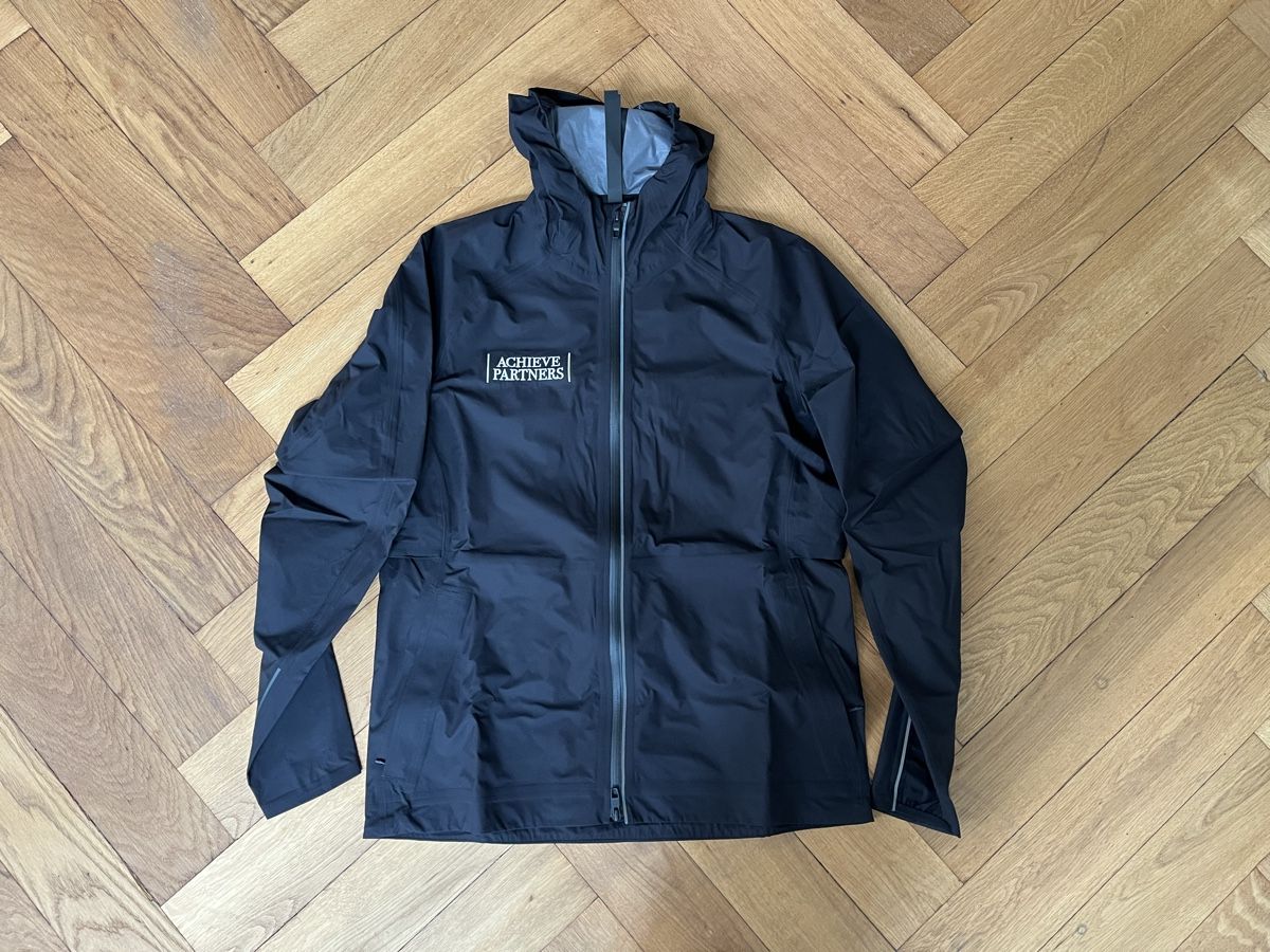 Lululemon Giacche: Neue Lululemon Windjacke – Nuovo (secondo la descrizione) da Zürich venduto da cat_rsn7