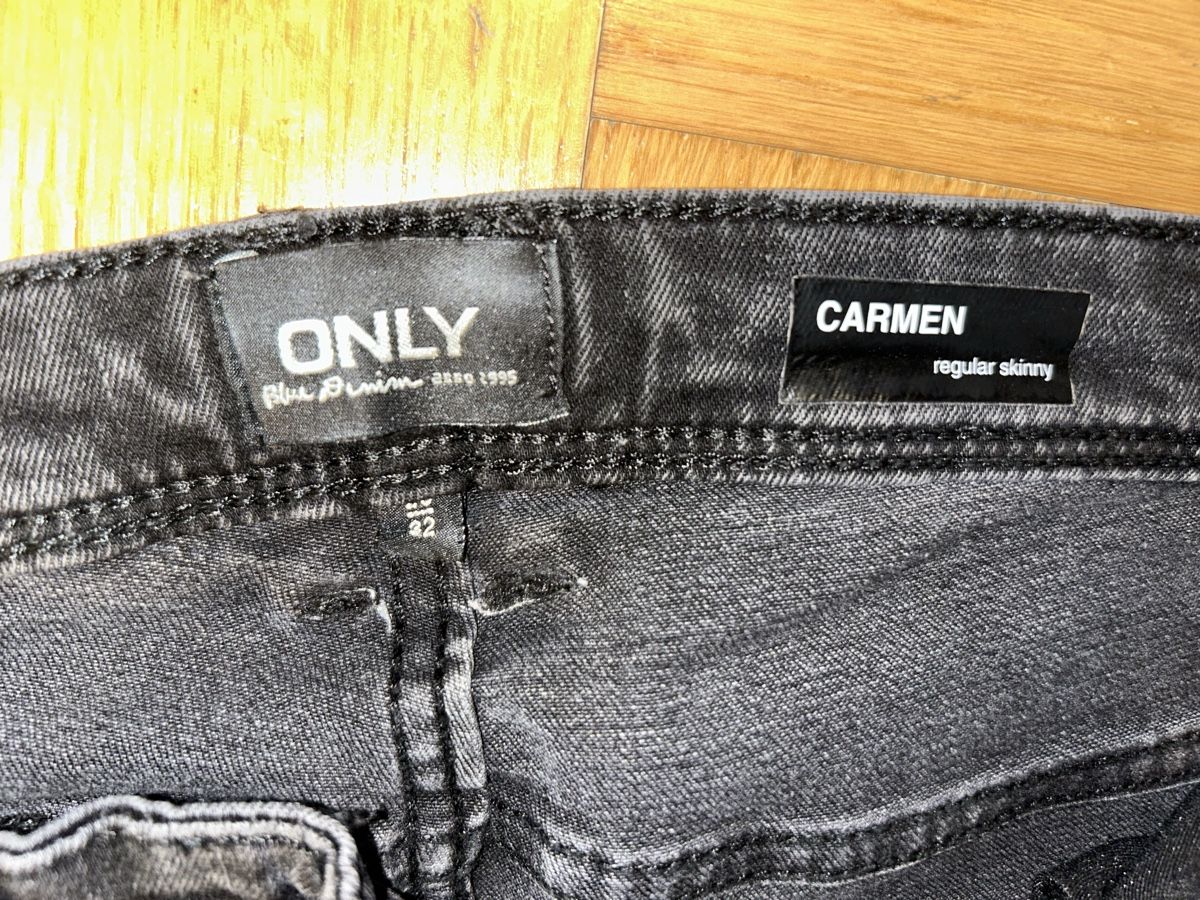 Only Jeans: ONLY Damen Jeans Gr. 32 – Usato da Luzern venduto da mor_97g7 2