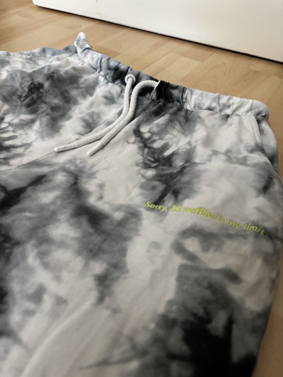 Pantaloni: Jogginghose mit Muster Gr. 36 – Nuovo (secondo la descrizione) da zürich venduto da mapaXXefaboo 3