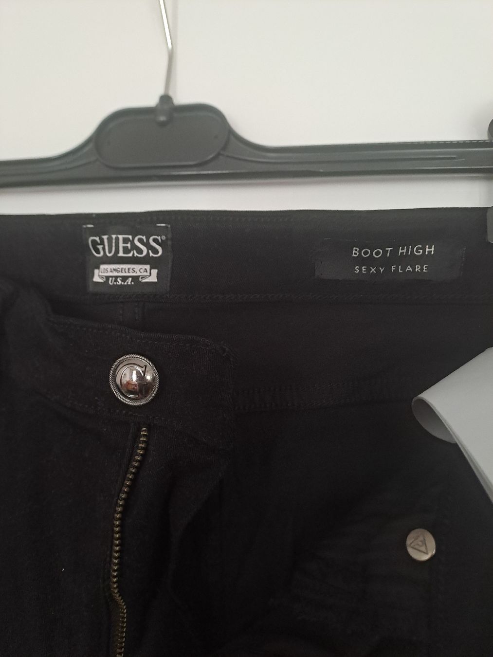 Guess Jeans: Jeans Guess  – D'occasion à Soazza par ant_p867 1