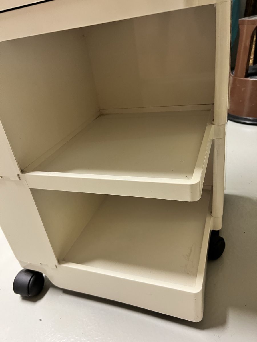 Eléments de bureau: Boby 3/2 Rollcontainer Joe Colombo Design – D'occasion à Hombrechtikon par vespa1954 6