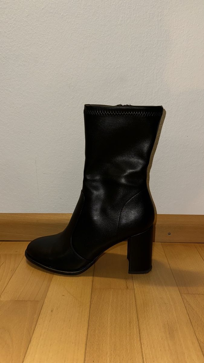 Scarpe da donna: Stiefel – Nuovo (secondo la descrizione) da Riehen venduto da 4125 1