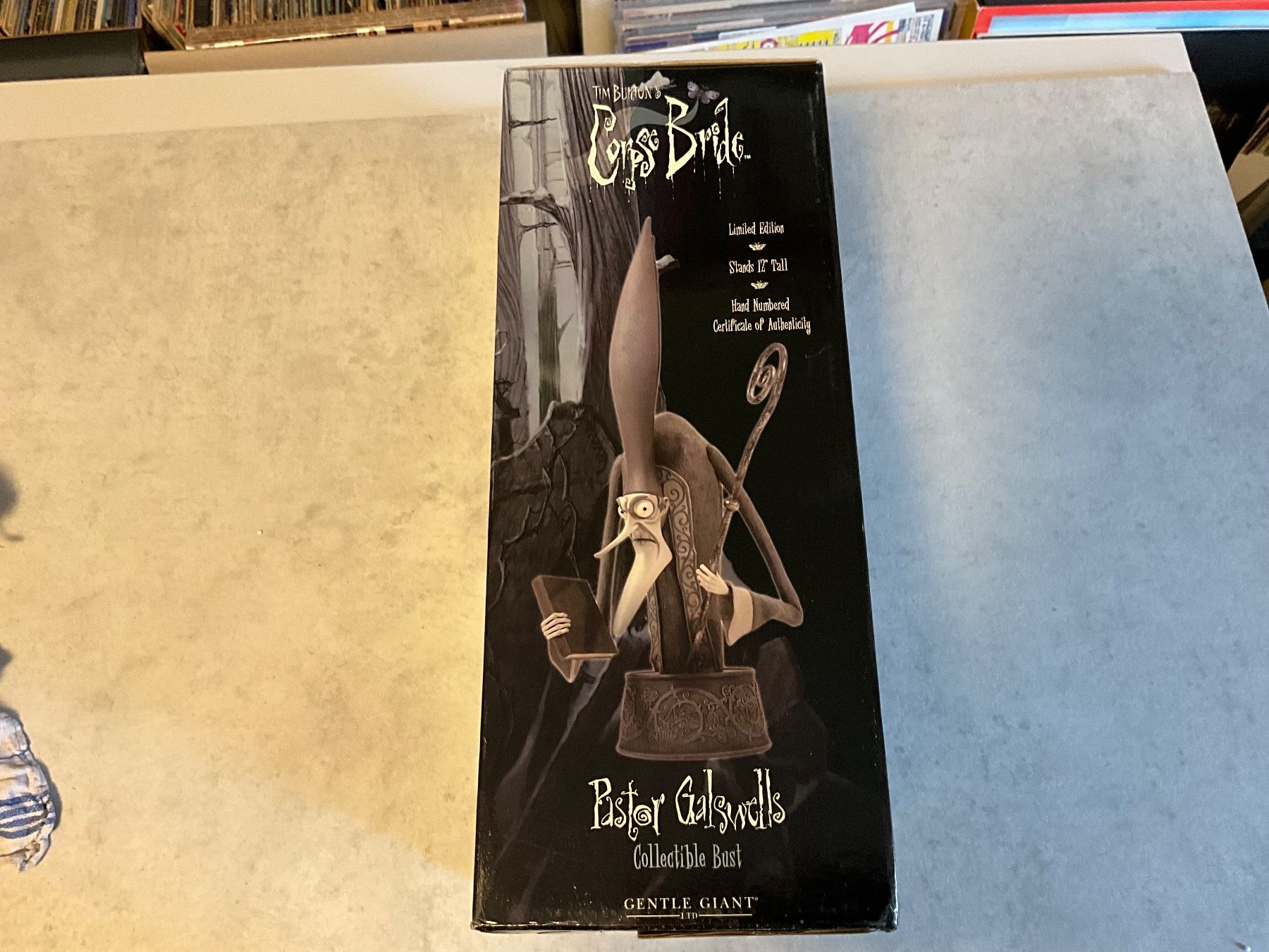 Gentle Giant Figuren: Corpse Bride Pastor Galswells Statue 31 cm – Gebraucht aus Agriswil von Ueli03 2