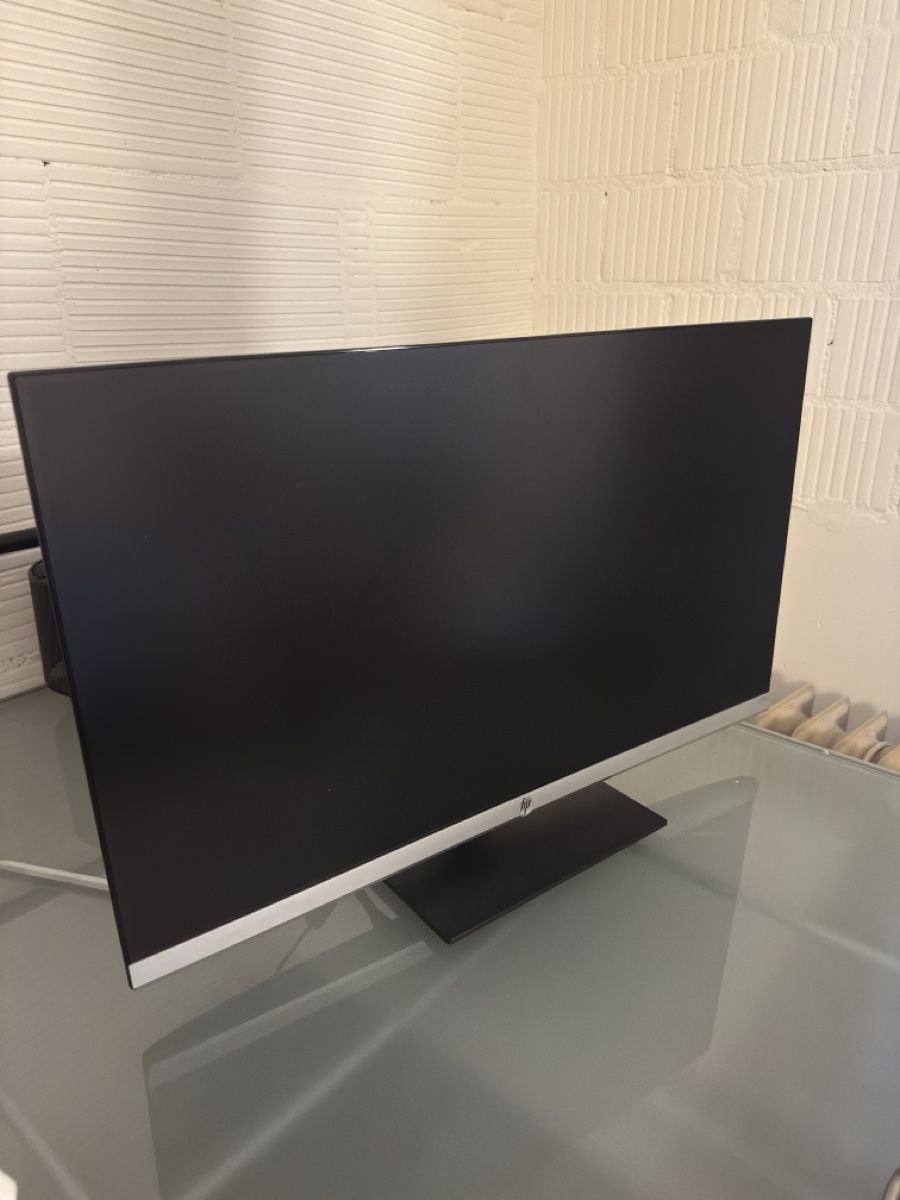 Hewlett Packard Ecrans: Bildschirm HP – D'occasion à Bremgarten b. Bern par Claudio47