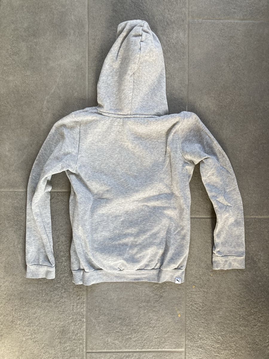 Puma Pullover & Sweatshirts: Hoody / Pulli Puma 140/146 – Gebraucht aus Wil ZH von Wonderwoman76 1