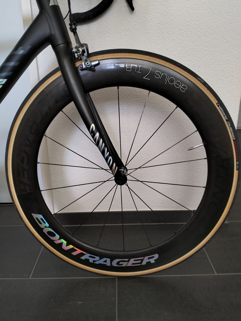 Trek Pezzi di ricambio: Bontrager aeolus 7 / 9 TLR Laufradsatz – Usato da Uster venduto da KarlZH 2
