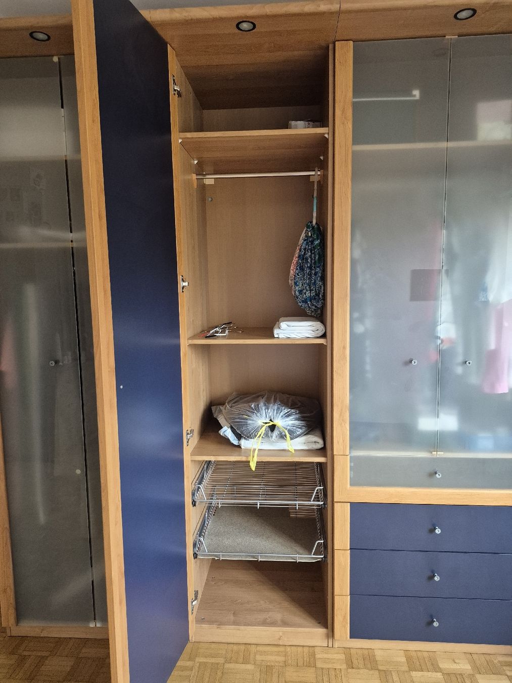 Armadi: Kleiderschrank – Usato da Bern venduto da san_kcw5 2
