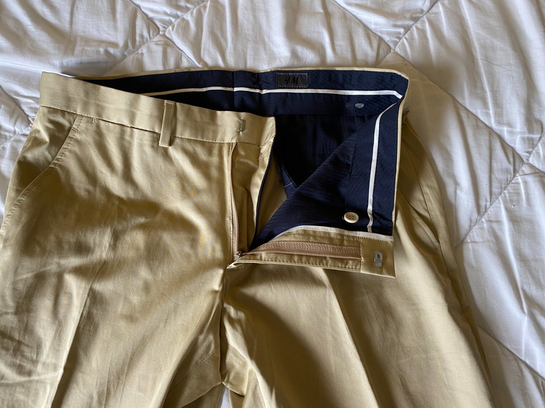 H&M Pantaloni: Hose H&M (34) – Usato da Gümligen venduto da Vicky2 1