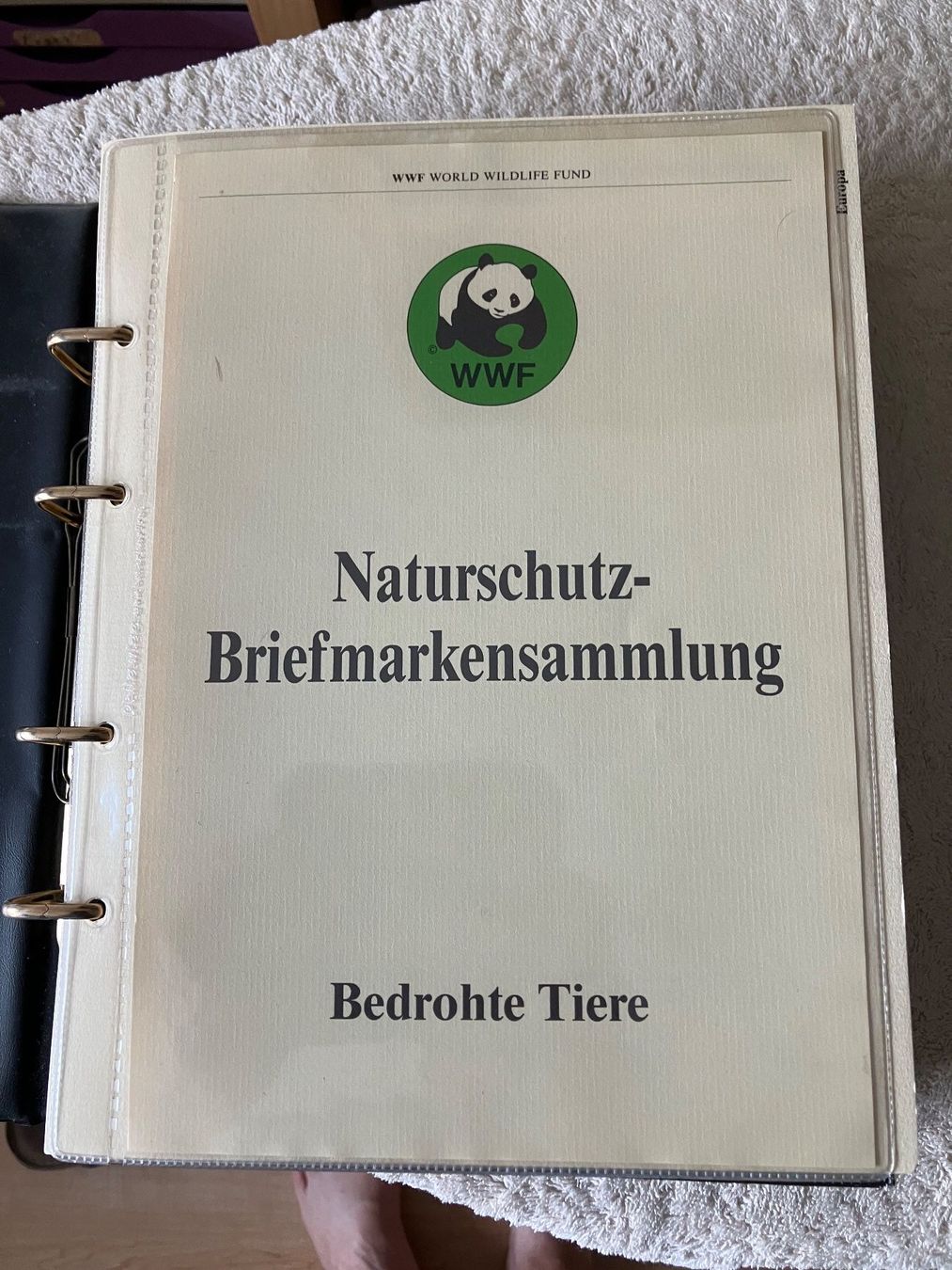Alle Briefmarken: 6 Ordner WWF Briefmarken – Gebraucht aus Baar von Ramona10 1