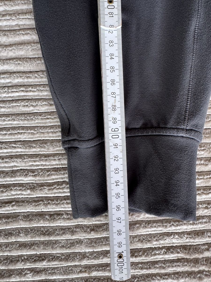 Lululemon Hosen: Lululemon Jogger grau Grösse 8 – Gebraucht aus Horw von miminelly 4