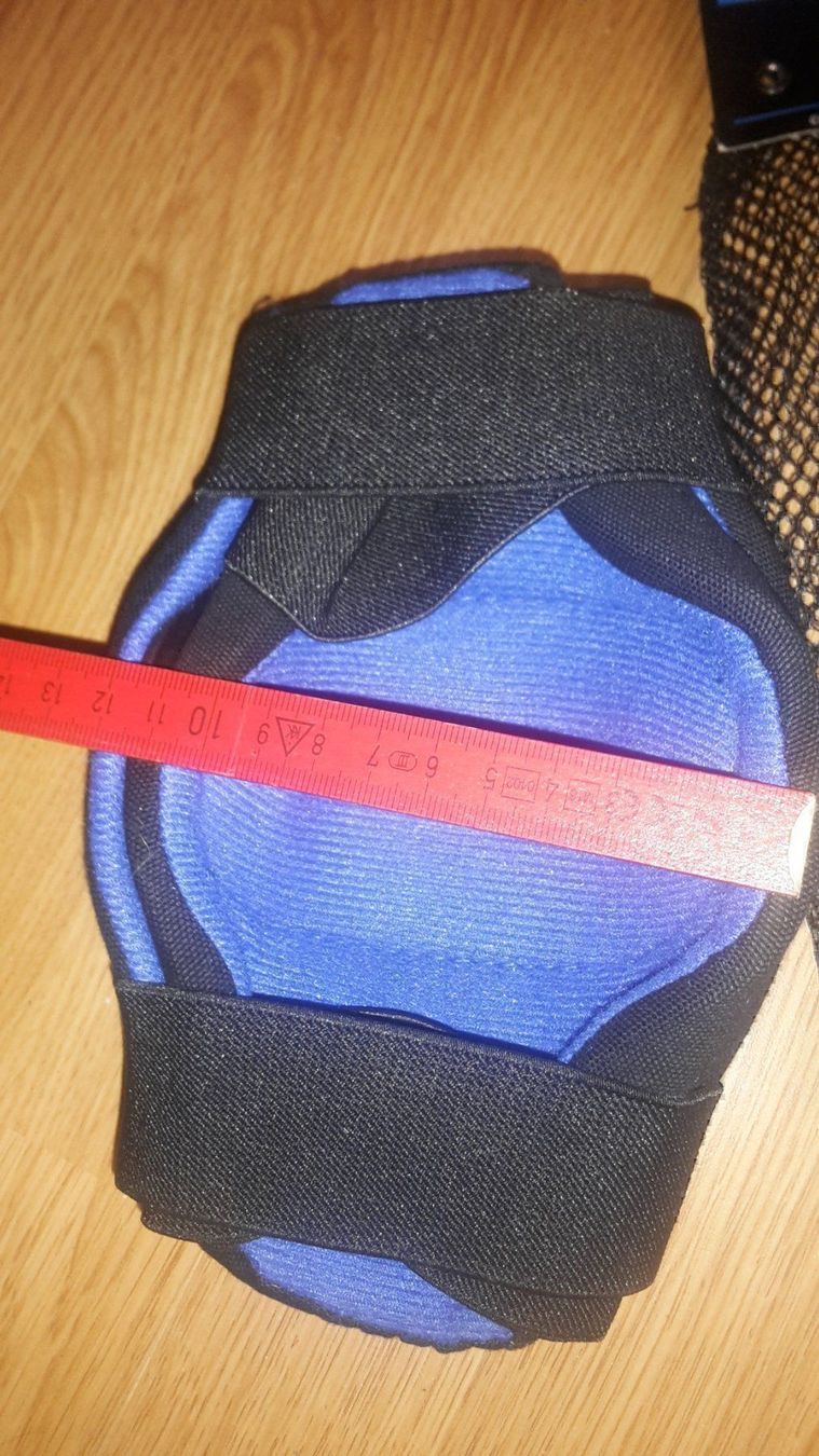 Protections: Knieschoner gr L – Neuf avec emballage d'origine à Schwarzenburg par Flamingo07 2