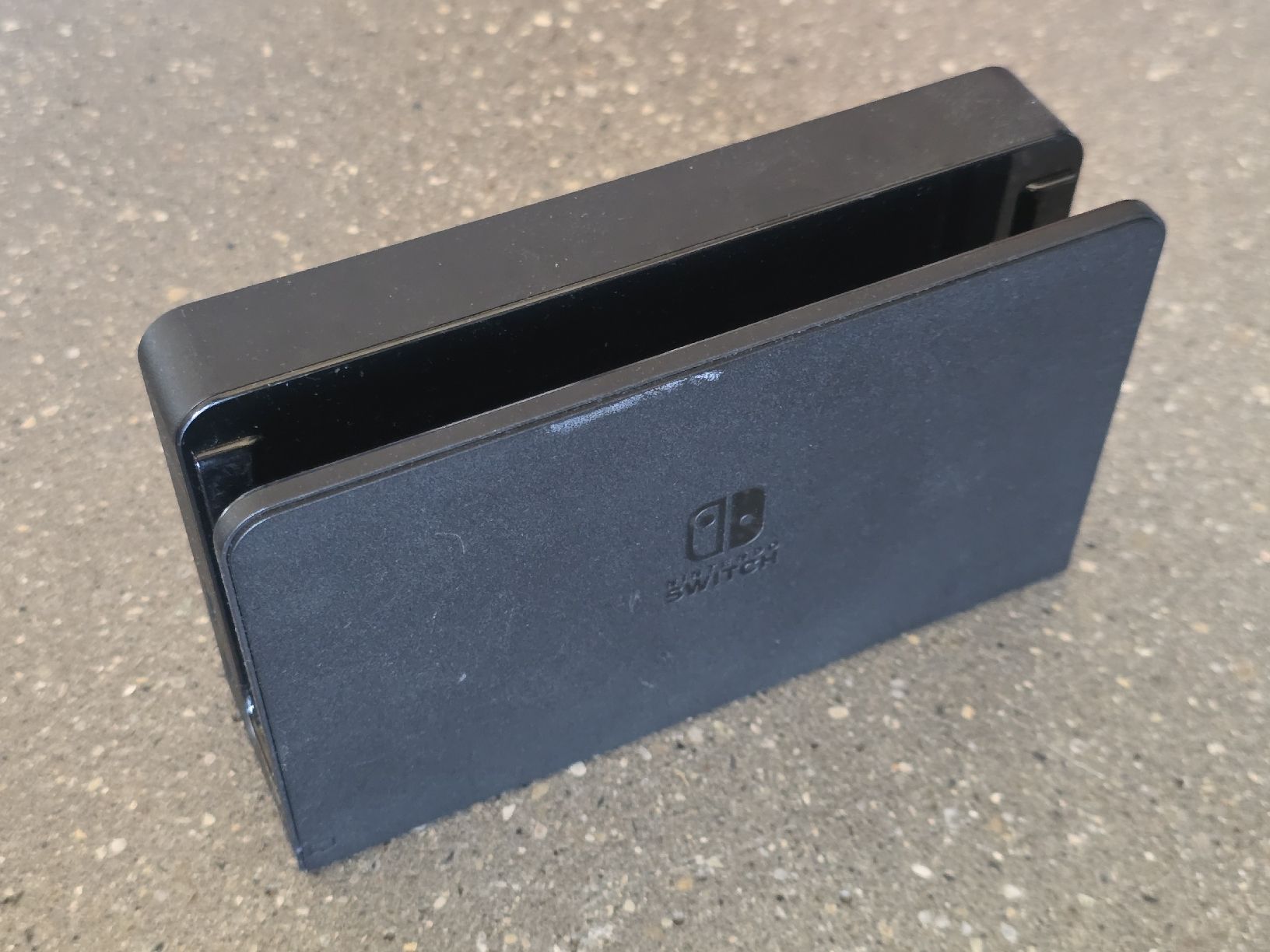 Nintendo Console: NINTENDO SWITCH OLED – Usato da Therwil venduto da Kontrolle 4