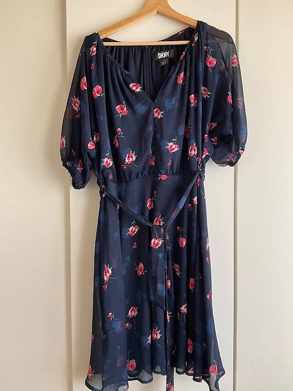 DKNY Vestiti: Kleid von DKNY, 42 – Usato da Luzern venduto da Juliette1907