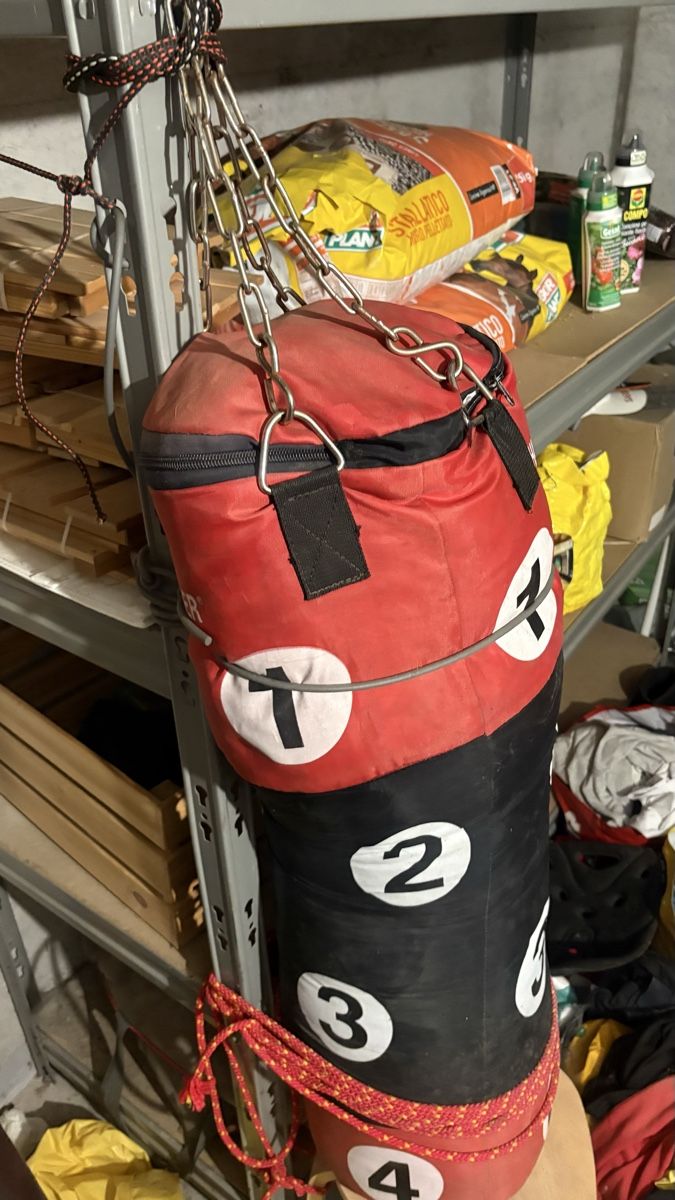 Sacs de frappe: Sacco da boxe  – D'occasion à Mesocco par chr_9plc 1