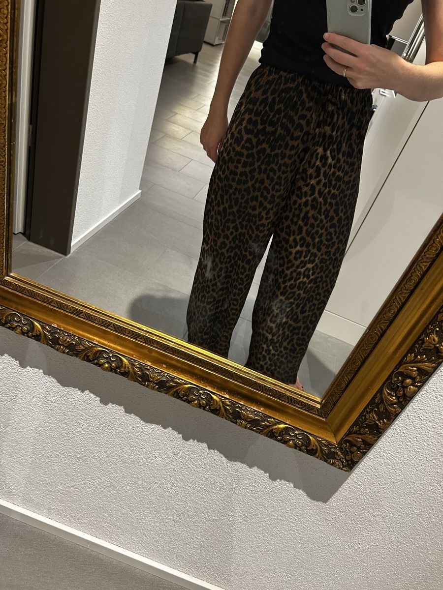 H&M Hosen: Leo Hose xs – Gebraucht aus Zürich von cos_b629