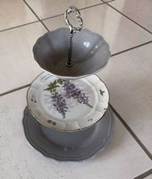 Elegante Etagere aus Porzellan  3 stöckig