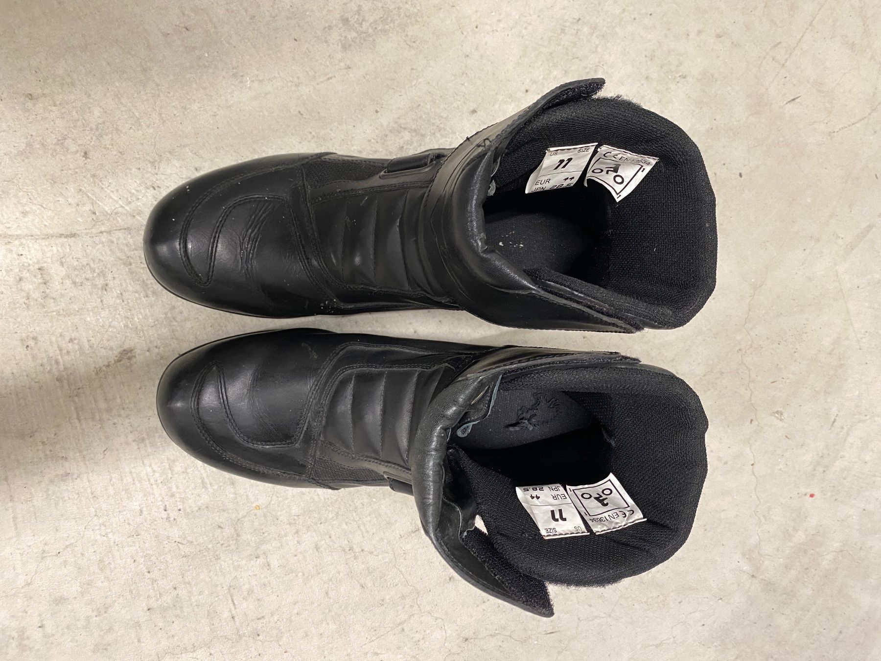 Alpinestars Scarpe da uomo: Alpinestars Motorradstiefel Gr. 44 Schwarz – Usato da Dübendorf venduto da ani_hlk2 2