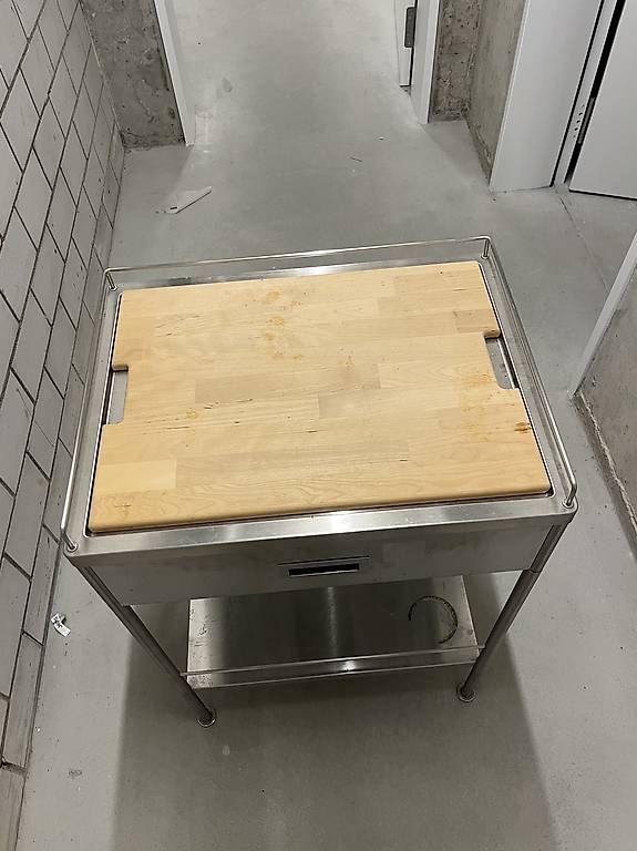 Servierwagen: Servierwagen Chromstahl – Gebraucht aus Zürich von olivier.nussli 2