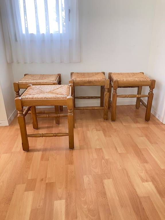 Sgabelli: Tabourets en chêne 4 pièces – Usato da Givrins venduto da phi_kdn6