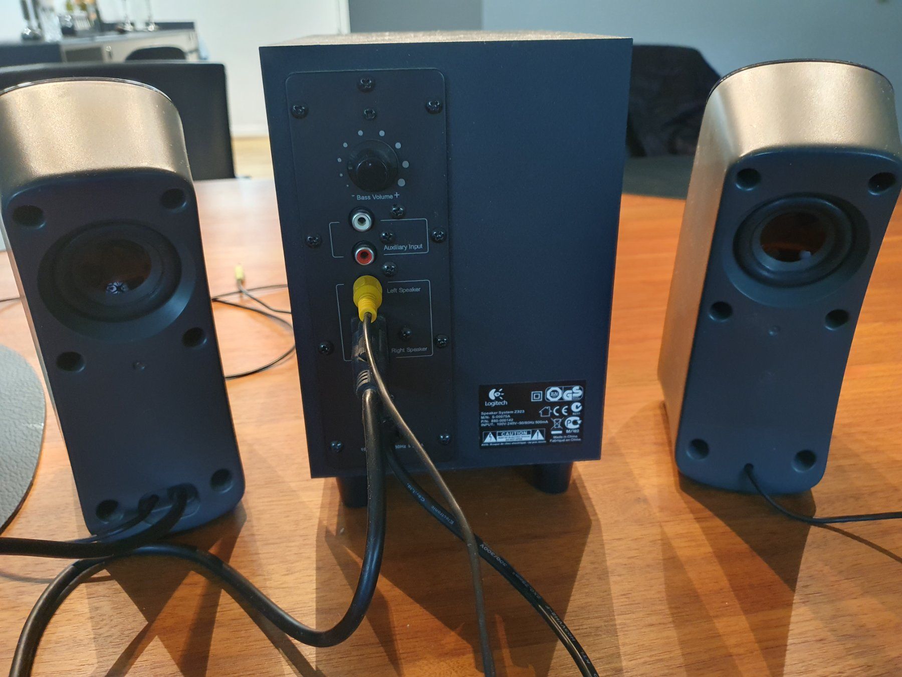 Logitech Casse acustiche: Logitech Lautsprecher  Z323 System – Usato da Rieden AG venduto da willy52 1