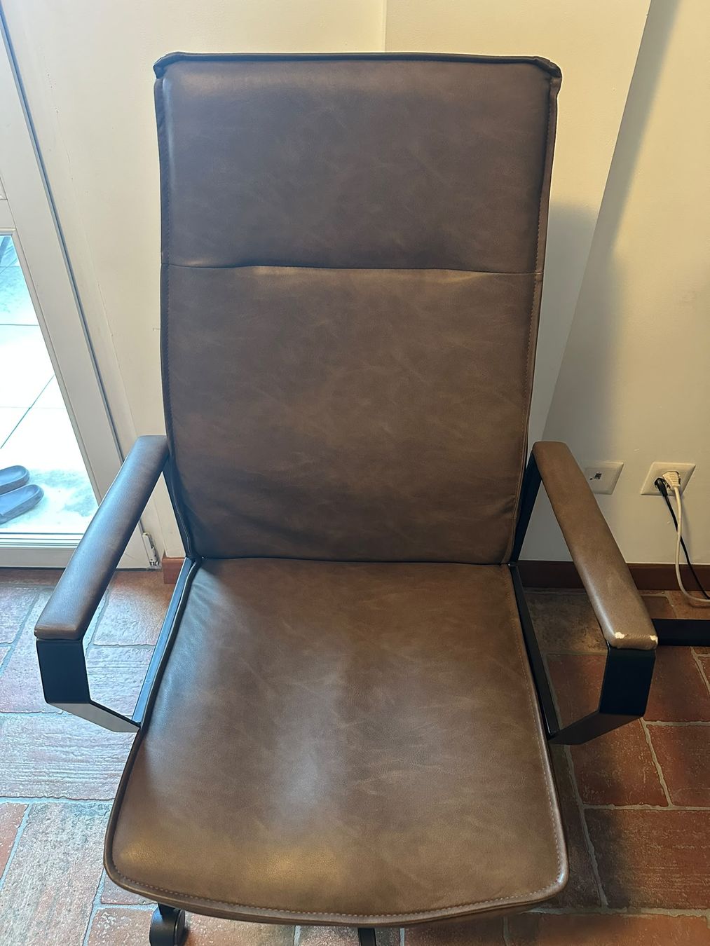 Conforama Fauteuils: Sedia ufficio ecopelle Conforama – D'occasion à Genestrerio par RUSTY_VIK